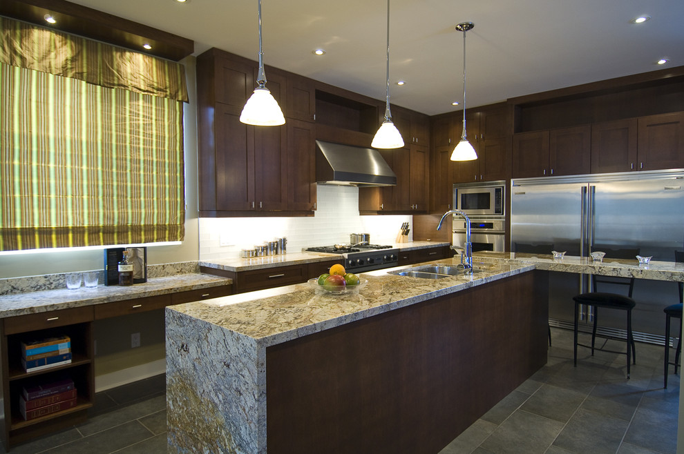 Delicatus Granite for Contemporary Kitchen with Subway Tiles