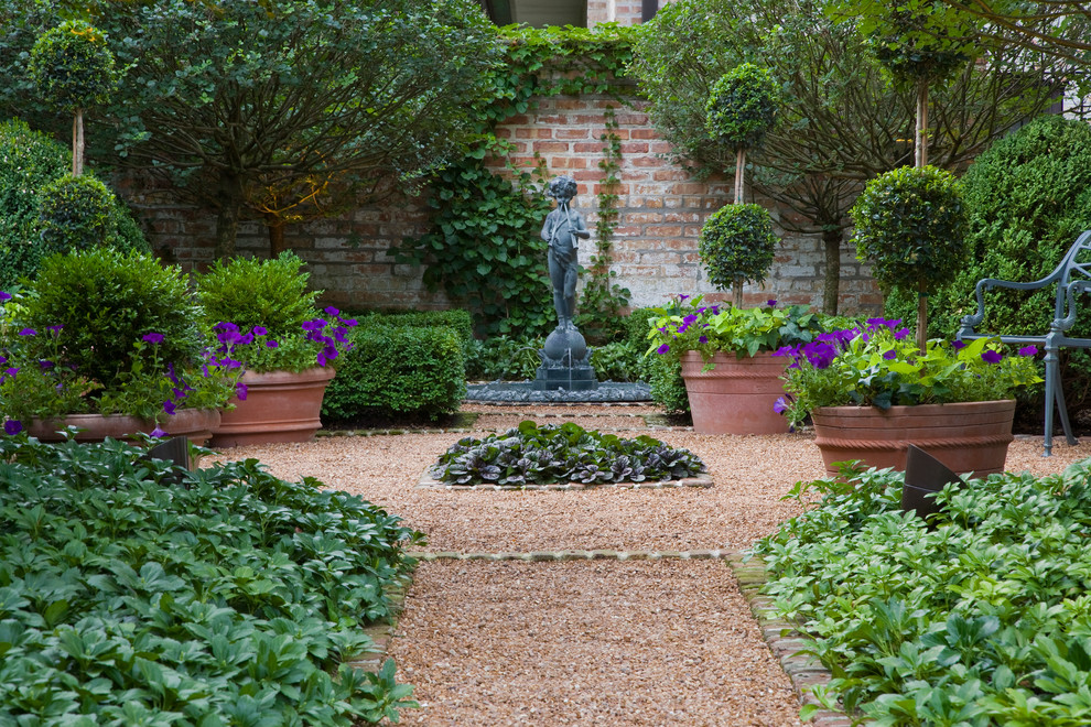 Mariani Landscape for Traditional Landscape with Brick Wall