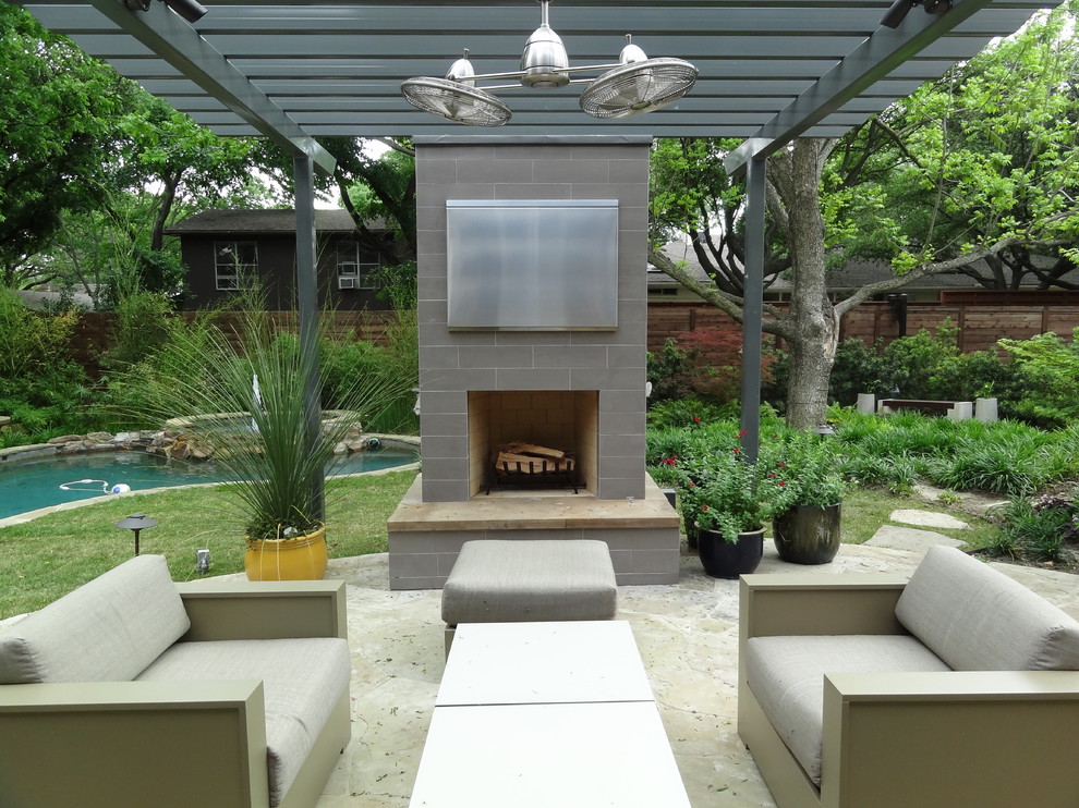 Muji Furniture for Modern Patio with Landscape