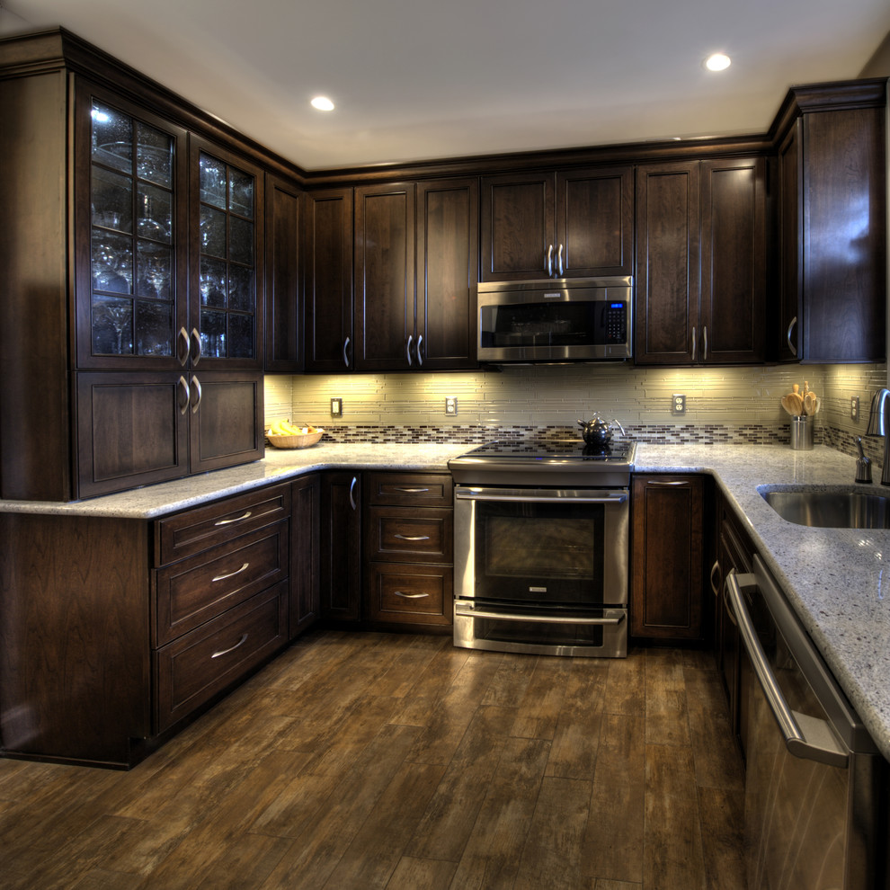 Queen City Appliance for Traditional Kitchen with Backsplash