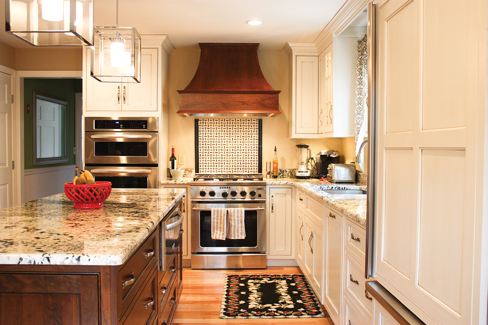 Shiloh Cabinetry for Traditional Kitchen with Traditional
